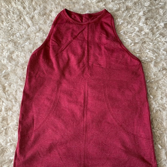 Lululemon tank - Picture 2 of 4
